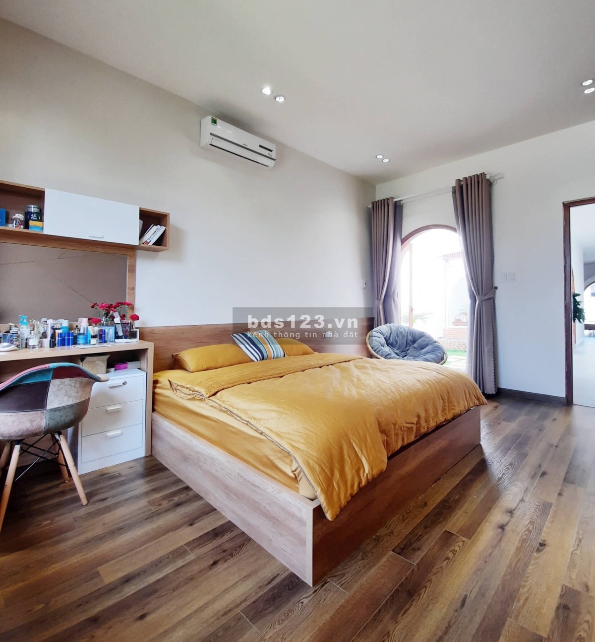 Bán nhà Nguyễn Văn Thoại đang kinh doanh VIP, diện tích 92m, ngang 6m, chỉ 8tỷ9