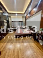 Bán nhà phố Hoàng Cầu, phân lô, ô tô, thang máy, MT rộng, 46MX5T, nhỉnh 17 tỷ