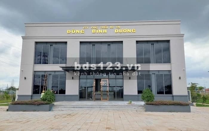 1 lô/ 62m full thổ cư mà giá chỉ hơn 800tr. Pháp lý đầy đủ đã có 1/500. Ngân hàng hỗ trợ