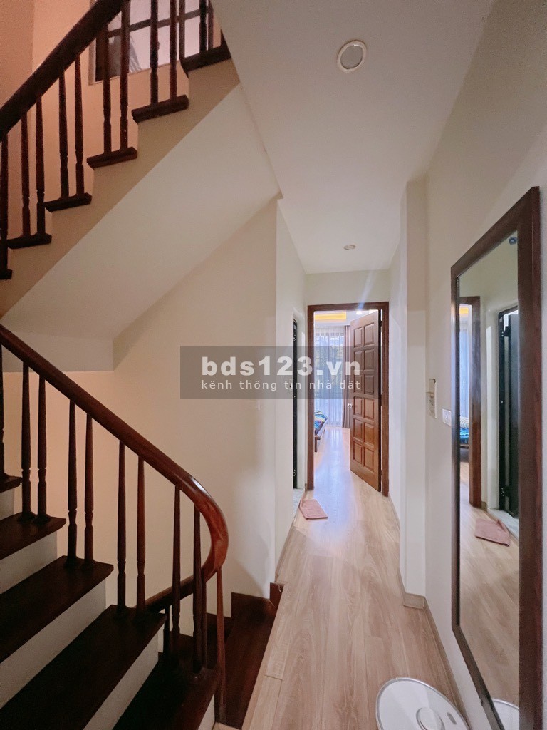Bán nhà cực hiếm phố Kim Mã chỉ 15.8 tỷ