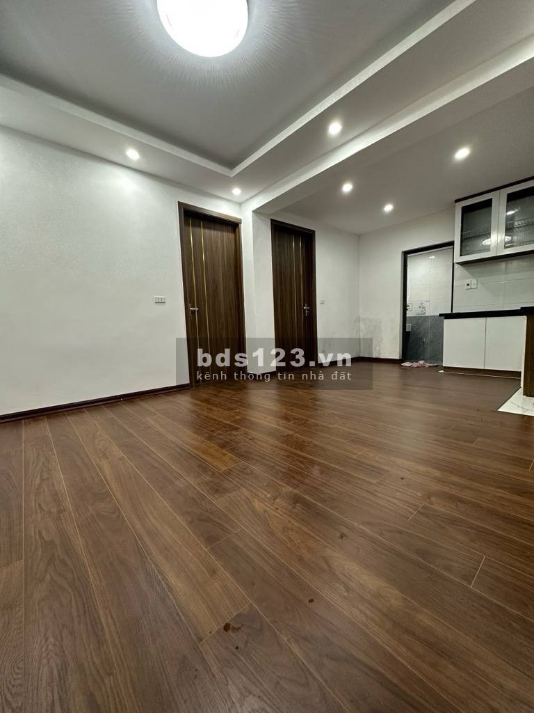 Nhà mặt phố, ô tô đỗ ngày đêm 3PN - 2WC, đầy đủ công năng, về ở luôn