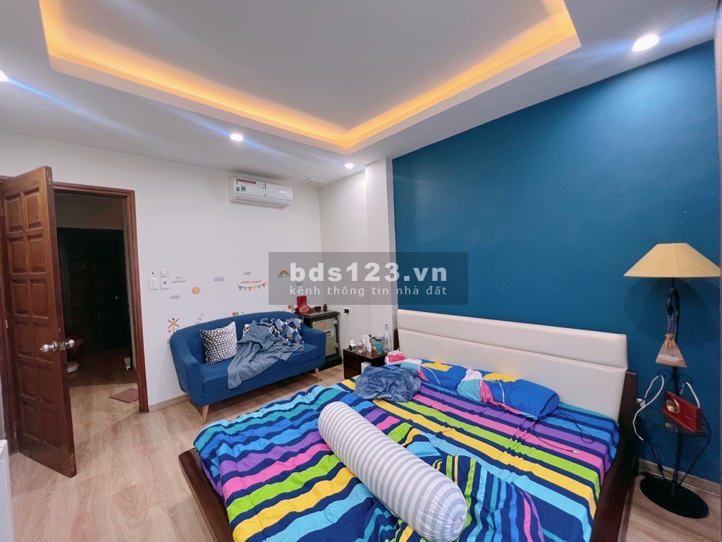 Bán nhà cực hiếm phố Kim Mã chỉ 15.8 tỷ