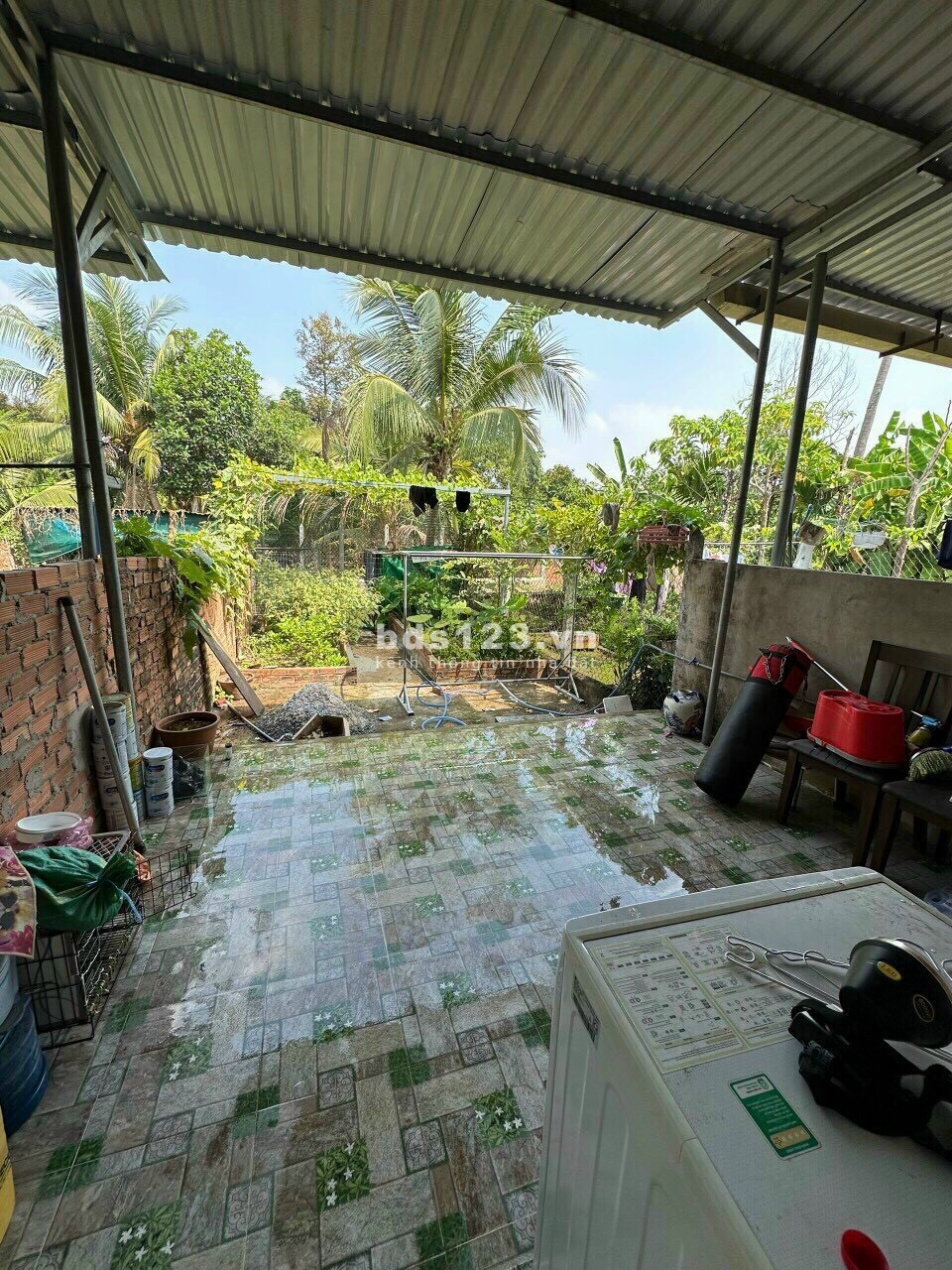 Cần bán nhà Tân An, Thủ Dầu Một, dt 4*37, thổ cư 60m2 sân vườn rộng rãi, đường ô tô giá 1.85 tỷ