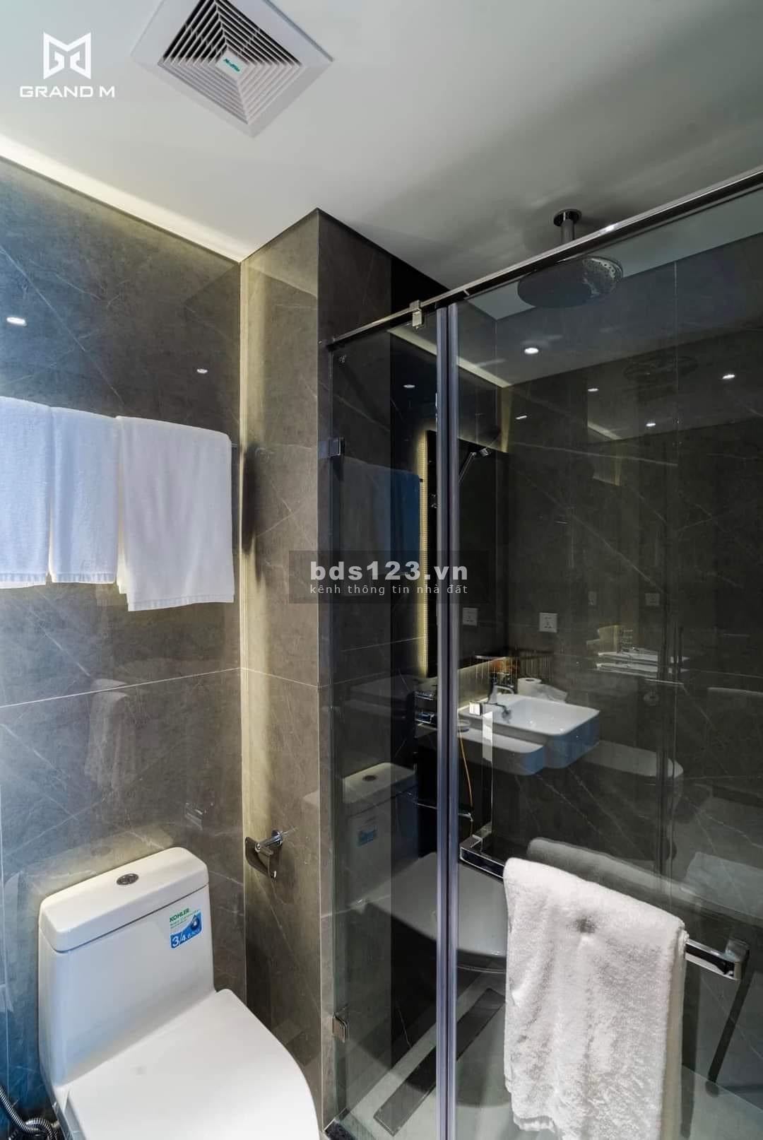 The Gloria by Silk Path căn hộ 2 phòng ngủ 2 vệ sinh. Diện tích 57m² thông thủy.