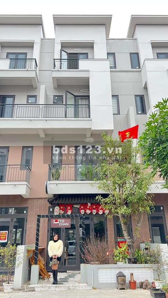Hot !Hot! Chính chủ cần thanh khoản gấp căn nhà liền kề xây dựng sẵn 4 tầng trên đất (5x15)