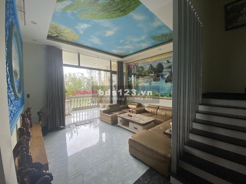 Bán nhà 4 tầng Nguyễn Xuân Hữu, Cẩm Lệ DT 85m2 MT 5m đường 5m 3TyX tặng hết nội thất