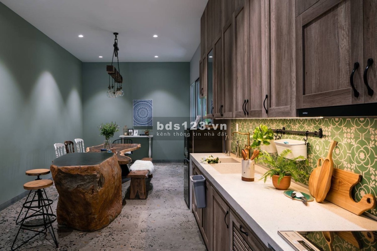 Bán nhà Nguyễn Văn Thoại đang kinh doanh VIP, diện tích 92m, ngang 6m, chỉ 8tỷ9