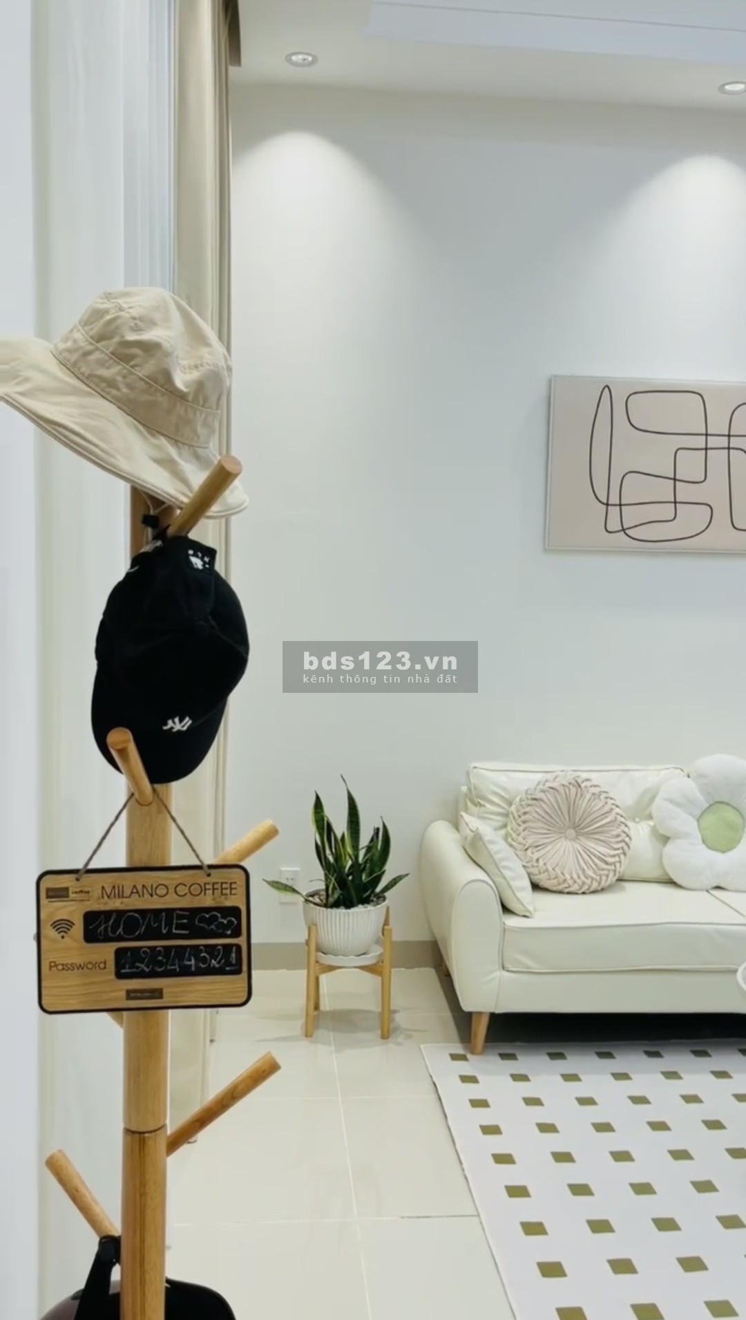 chuyển công tác cần bán gấp nhà mới xây gần chợ Bến Cát