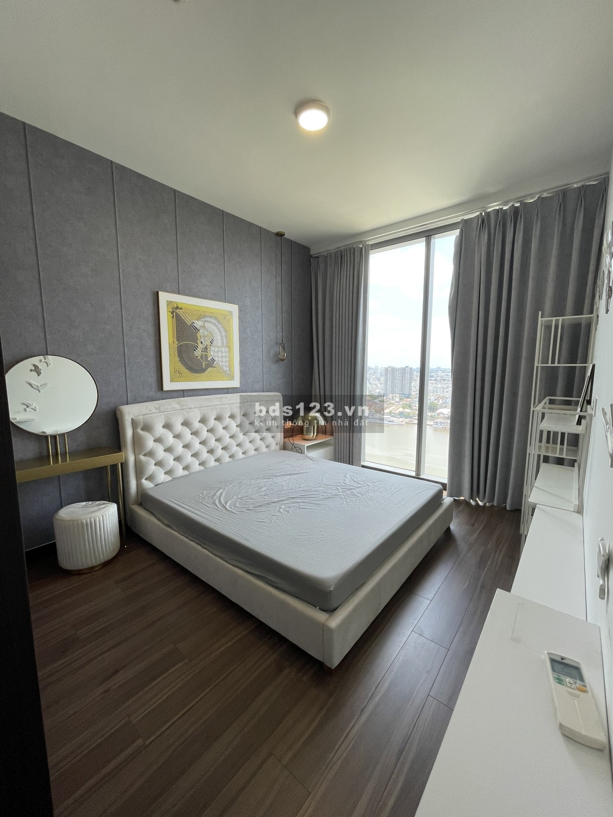 Giá tốt, view sông Quận 1, 2PN chỉ 35 triệu ở Empire City Quận 2, Full