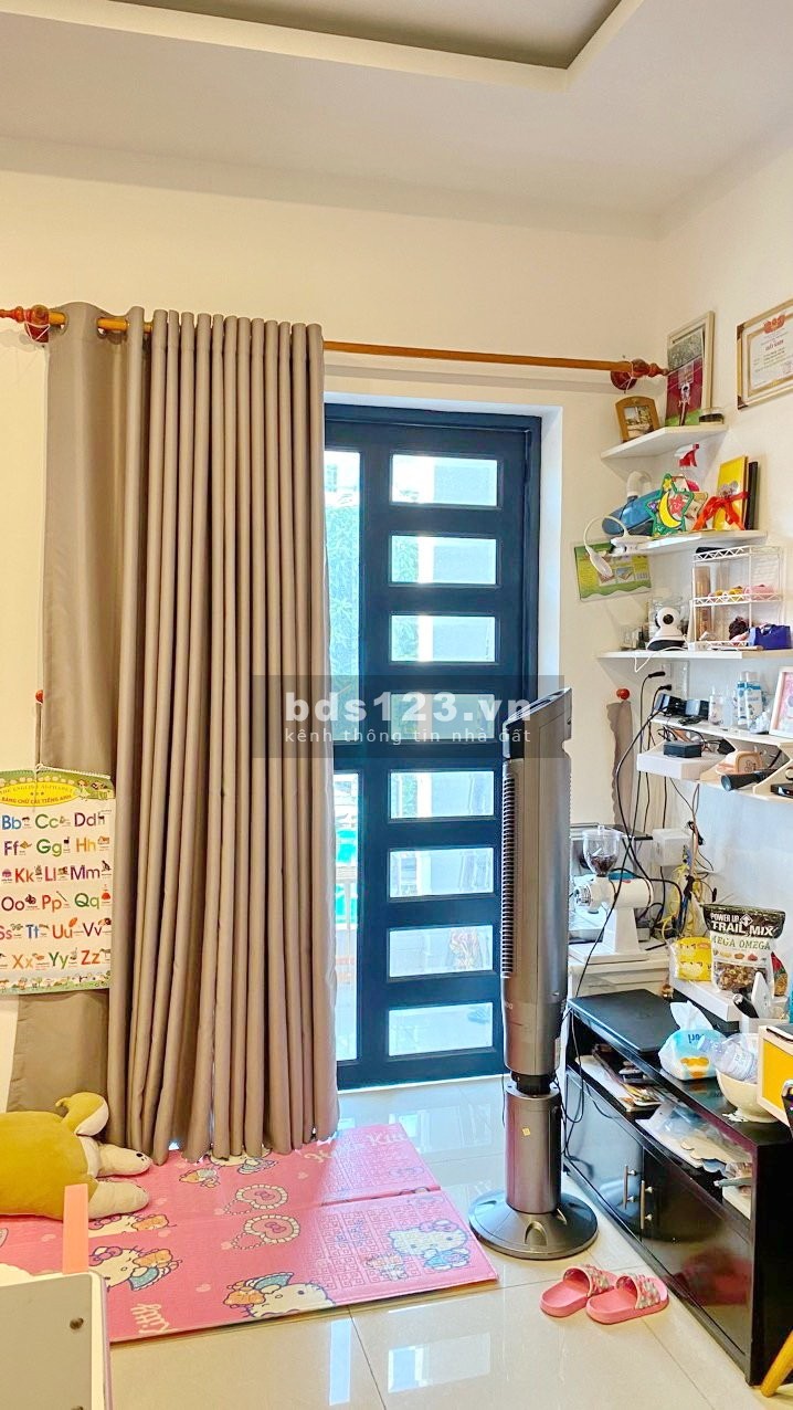 Bán nhà đẹp Khu Kiều Đàm Q7 DT: 5x17m 3 lầu giá 14 tỷ