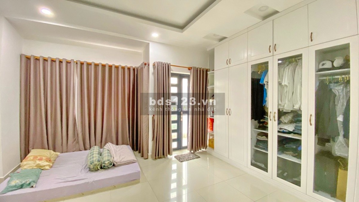Bán nhà đẹp Khu Kiều Đàm Q7 DT: 5x17m 3 lầu giá 14 tỷ