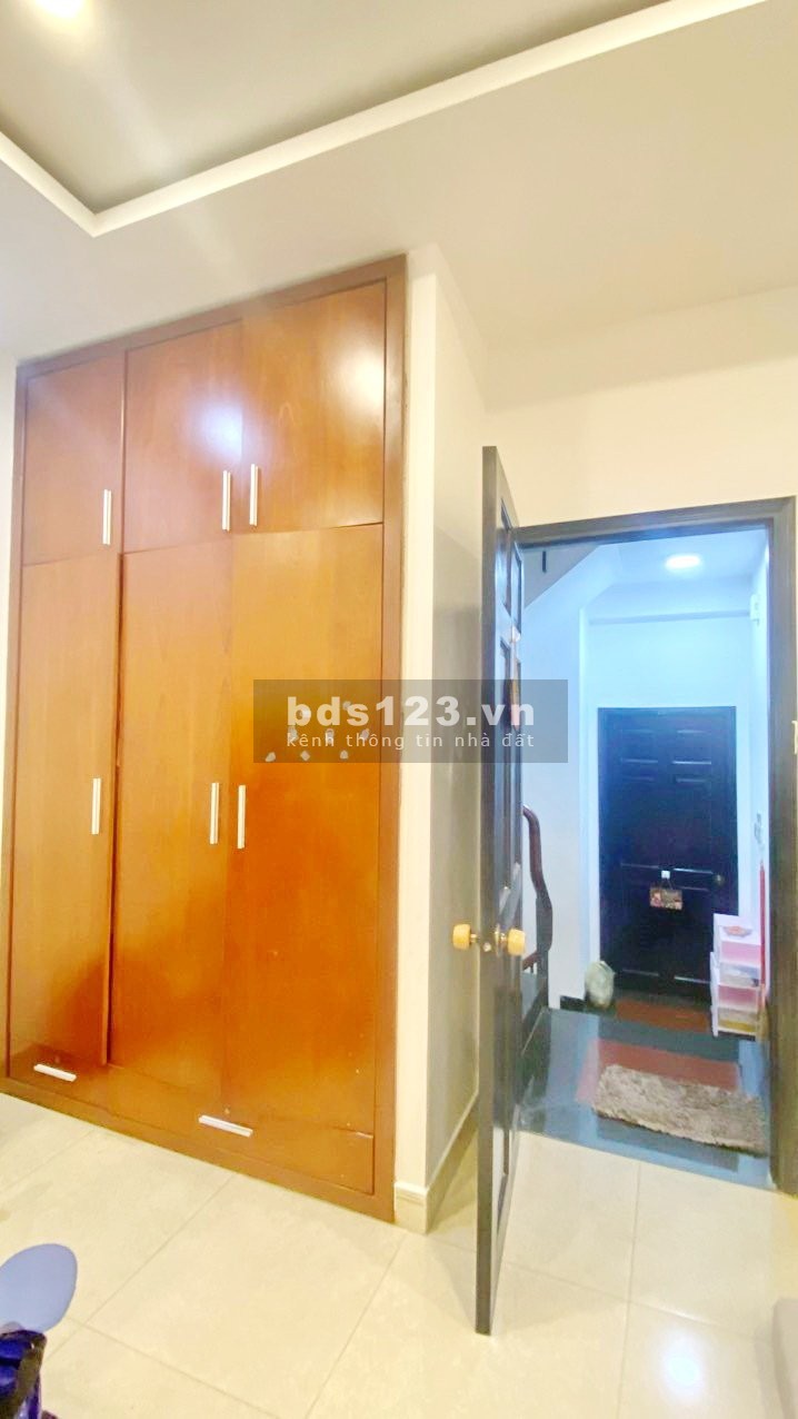 Bán nhà đẹp Khu Kiều Đàm Q7 DT: 5x17m 3 lầu giá 14 tỷ