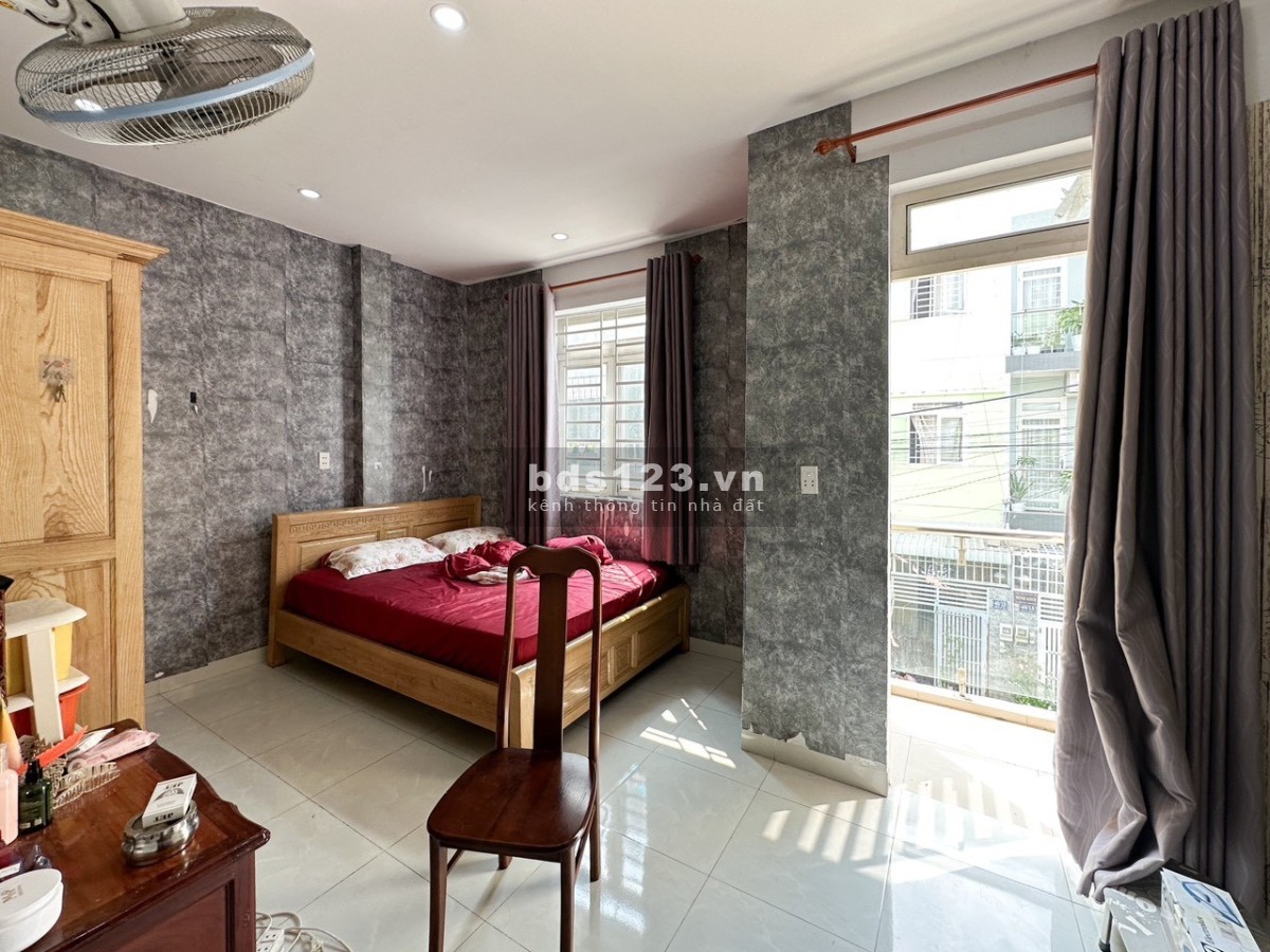 Tin thật 100%: Nhà 3 tầng Phường Phú Hữu, Thủ Đức - Diện tích 51m² - Hẻm ô tô - Chỉ 4.3 Tỷ