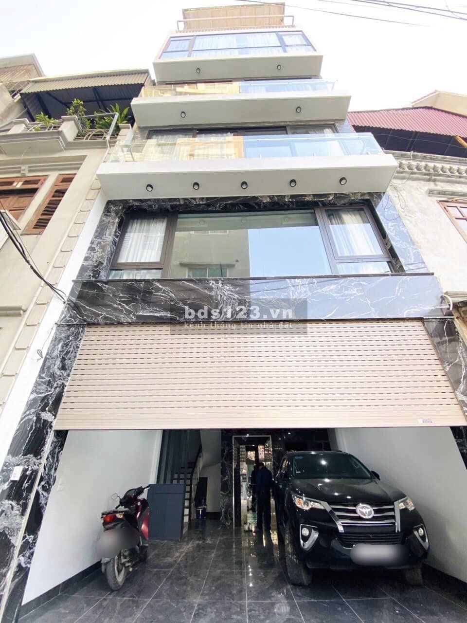SP Bồ Đề - 7 Tầng thang máy - Ô tô vào nhà - Kinh doanh - 50M - Hơn 10 tỷ