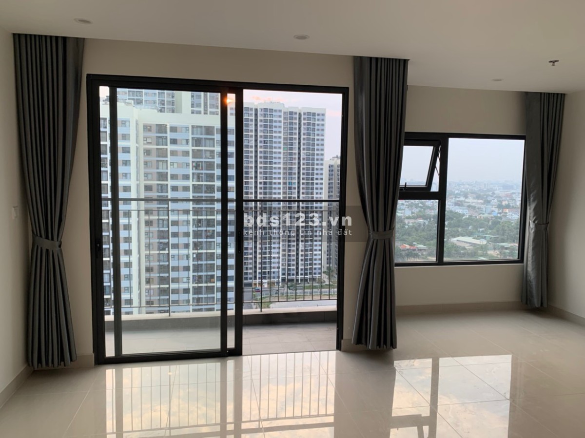 Căn Hộ 2PN + 69m2 đã có sổ, view hồ bơi đẹp 2.650 tỷ Vinhomes quận 9