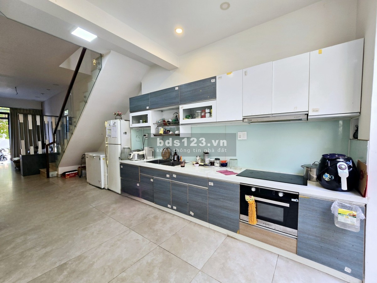Tin thật 100%: Nhà 3 tầng mặt tiền đường 32 Hiệp Bình Chánh - 115m² - 14 tỷ
