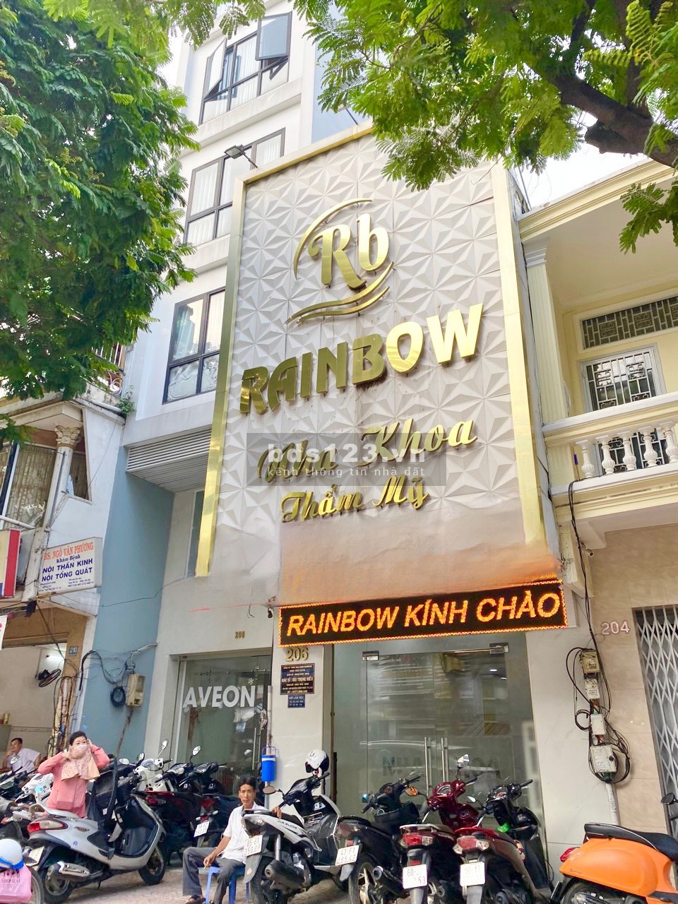 Cho thuê nhà mặt tiền vỉa hè rộng đường Nguyễn Thiện Thuật, phường 3, Quận 3. (4m x 18m)