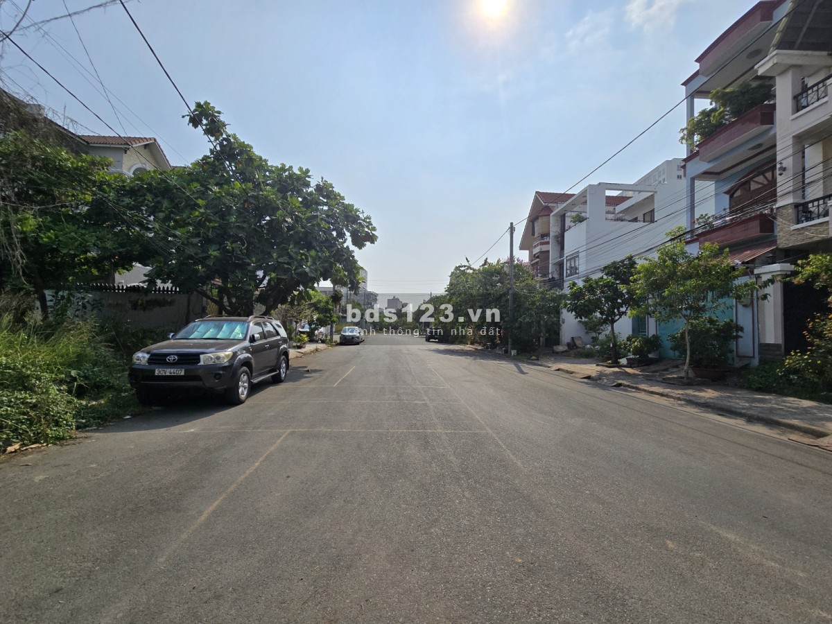 Tin thật 100%: Nhà 3 tầng mặt tiền đường 32 Hiệp Bình Chánh - 115m² - 14 tỷ