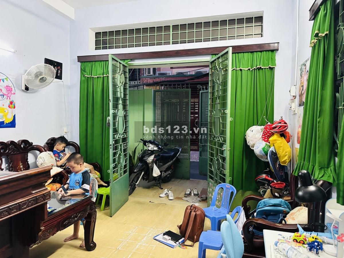 Bán nhà - Nguyễn Giản Thanh, Phường 15, Quận 10, 60m2 – 4m x 15m = 13,7 tỷ