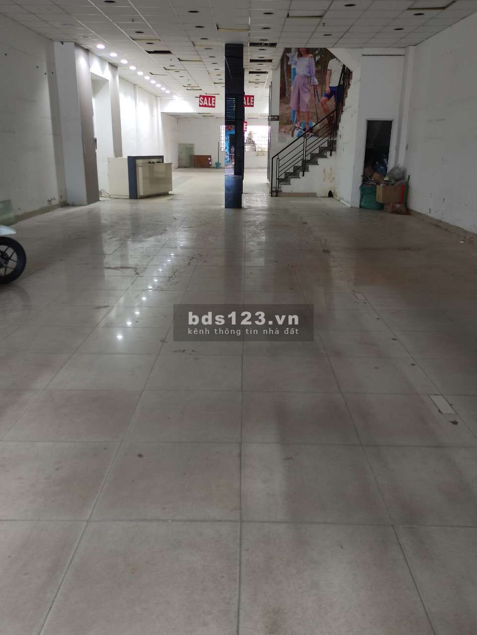 Cho thuê nhà mặt tiền 70 - 70A Bà Hom, diện tích 8x43m
