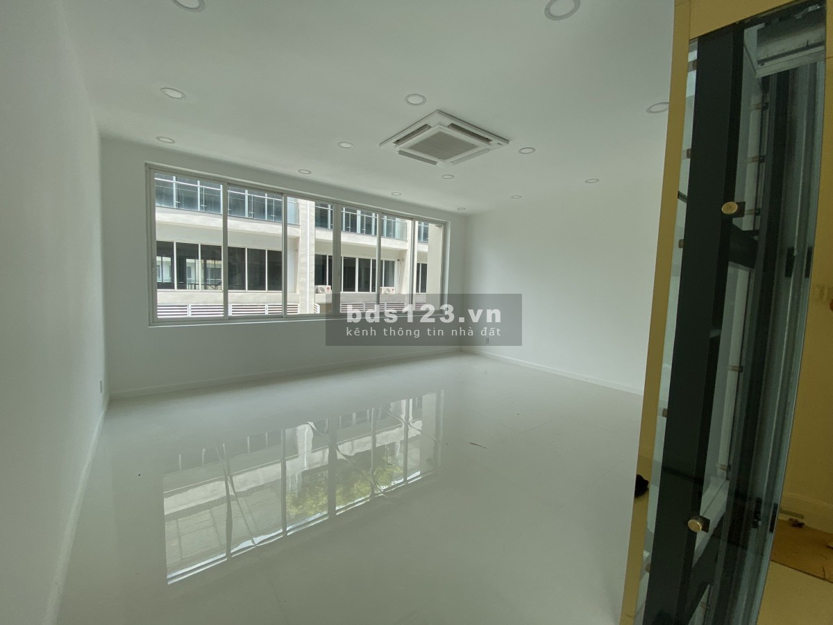 Cho thuê Shop Saritown SALA nhà mới 100% - Decor sắp xong