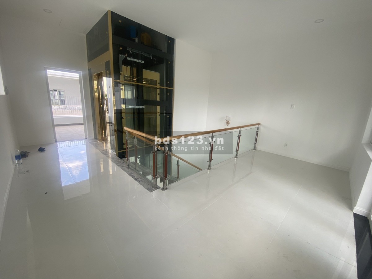 Cho thuê Shop Saritown SALA nhà mới 100% - Decor sắp xong