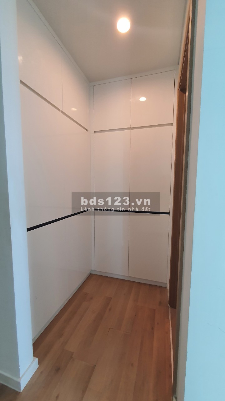Bán căn hộ Sadora 3pn bán 9.5 tỷ view hồ bơi đẹp