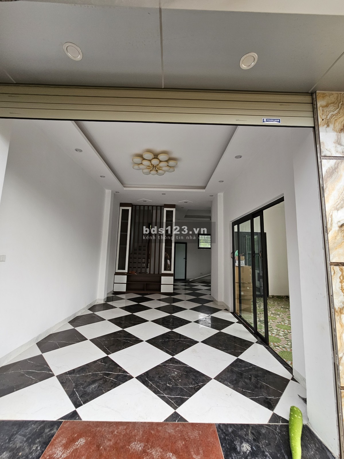 Nhà 3 tầng (53m2 4PN) 2,4 tỷ. Ngay cầu Đại Thành - Đông La, cách KDT Đô Nghĩa 15p