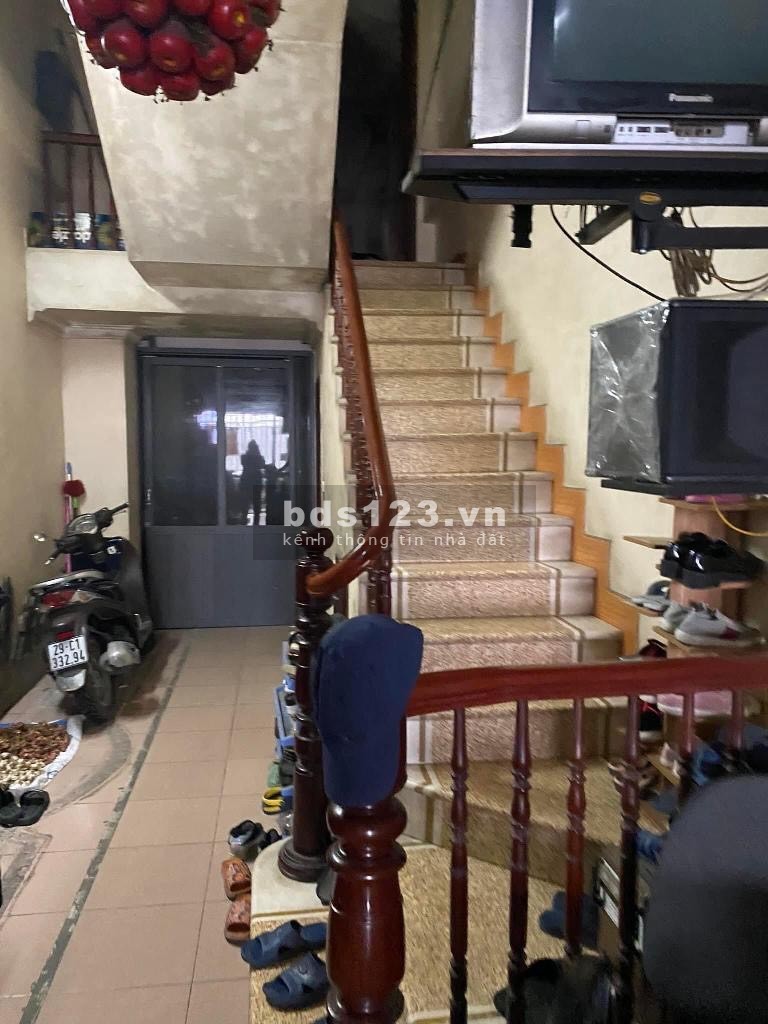 Bán nhà mặt Hồ Tây lộng gió Trích Sài, Thụy Khuê, Tây Hồ 5T. 56M2 giá 36 tỷ