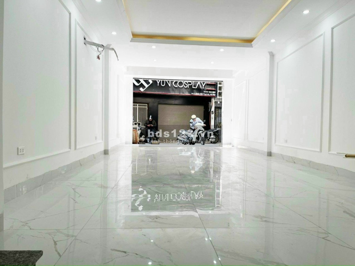 Cho thuê nhà phố Lạc Long Quân, Tây Hồ, 60m2 x 5T, MT: 4m. Hợp: VP, SPa, nha khoa, lớp học...