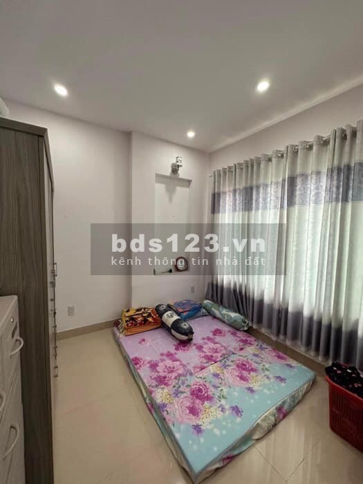 Xe hơi ngủ trong nhà - 39M2 - 3 tầng - Vị trí cực đẹp. Chỉ 6 tỷ thương lượng
