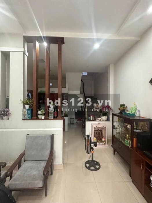 Xe hơi ngủ trong nhà - 39M2 - 3 tầng - Vị trí cực đẹp. Chỉ 6 tỷ thương lượng