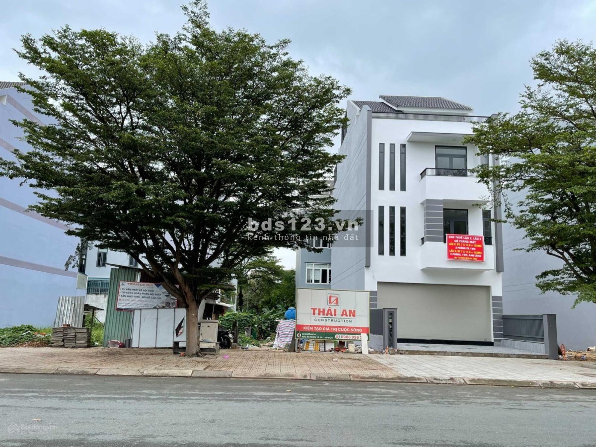 Bán nền biệt thự 7x25m đường 30m giá 23.6 tỷ KDC Gia Hòa, Phước Long B. LH 0935531351