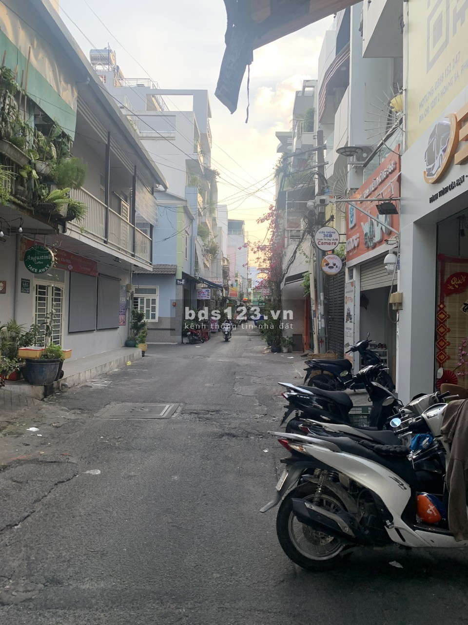 Bán nhà phường 5 Tân Bình, hẻm 1237 Hoàng Sa - ngang 4m