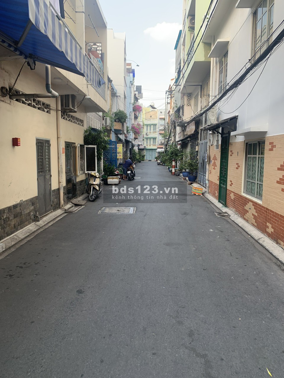 Bán nhà phường 5 Tân Bình, hẻm 1237 Hoàng Sa - ngang 4m