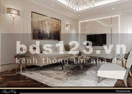 - Bán gấp căn 3 ngủ Royal City 145m2 giá 9,2 tỷ hướng Đông Nam