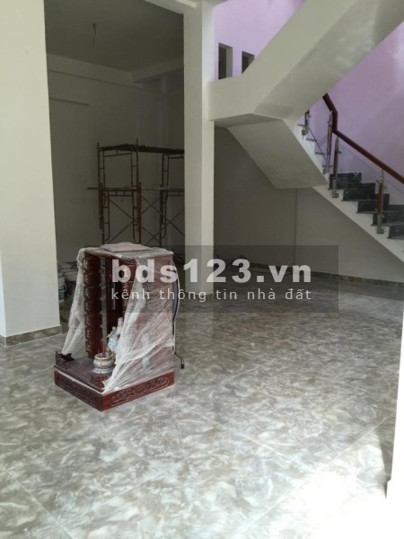 Cho thuê nhà nguyên căn, nhà cặp hẻm nở hậu (Nhà chữ L)