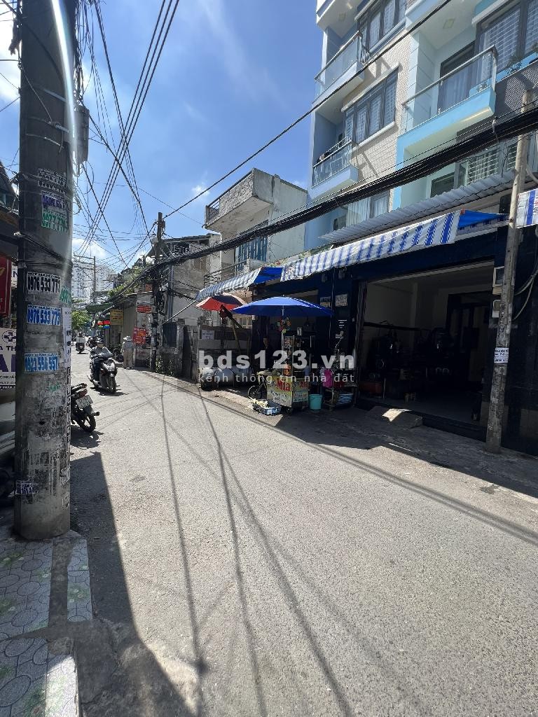Bán nhà nở hậu, hẻm xe hơi, Trần Xuân Soạn, Quận 7, giá chỉ 8,2 tỷ