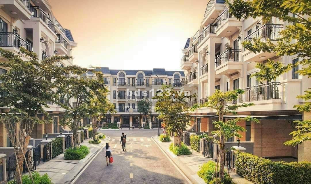 Bán nhà phố đẹp khu compound Khang Điền: 1 trệt 3 lầu, 6PN, 5WC, XD 280m2 giá 18 tỷ