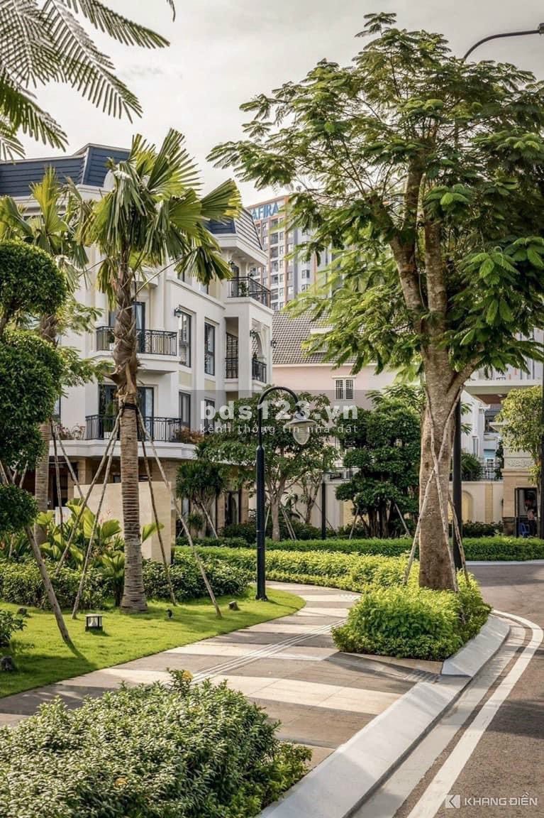 Bán nhà phố đẹp khu compound Khang Điền: 1 trệt 3 lầu, 6PN, 5WC, XD 280m2 giá 18 tỷ