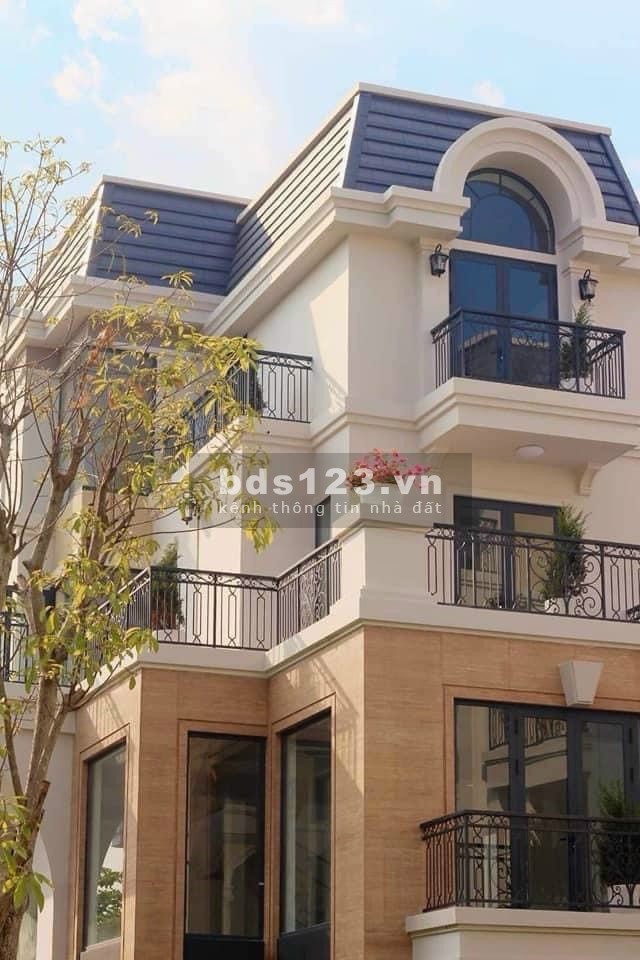 Bán nhà phố đẹp khu compound Khang Điền: 1 trệt 3 lầu, 6PN, 5WC, XD 280m2 giá 18 tỷ