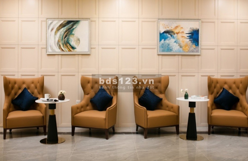 Bán khách sạn khu Bãi Cháy, diện tích: 300m2