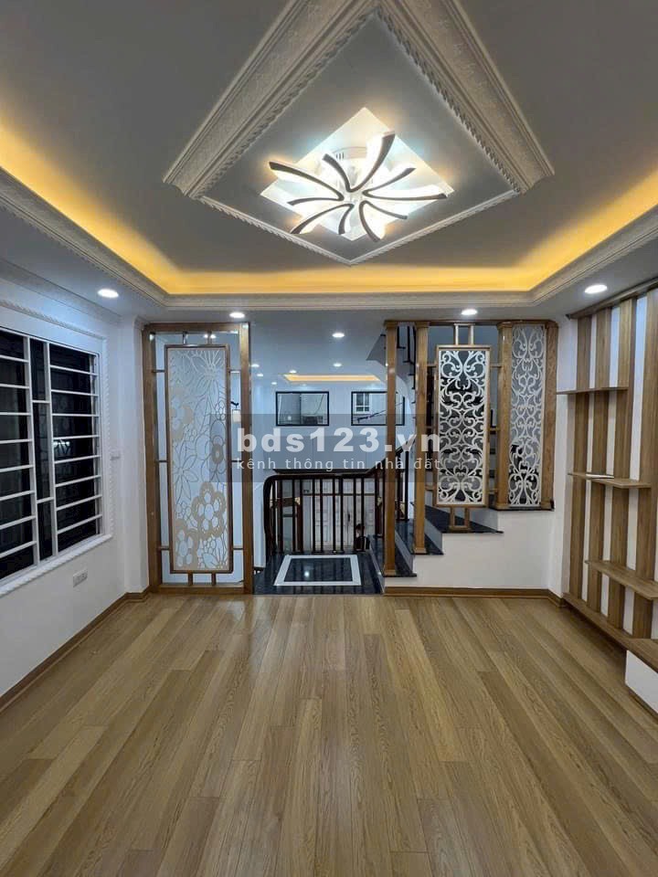 Bán nhà đẹp liền kề 2 căn khang trang 42m, 3.250 ty/ 1 căn