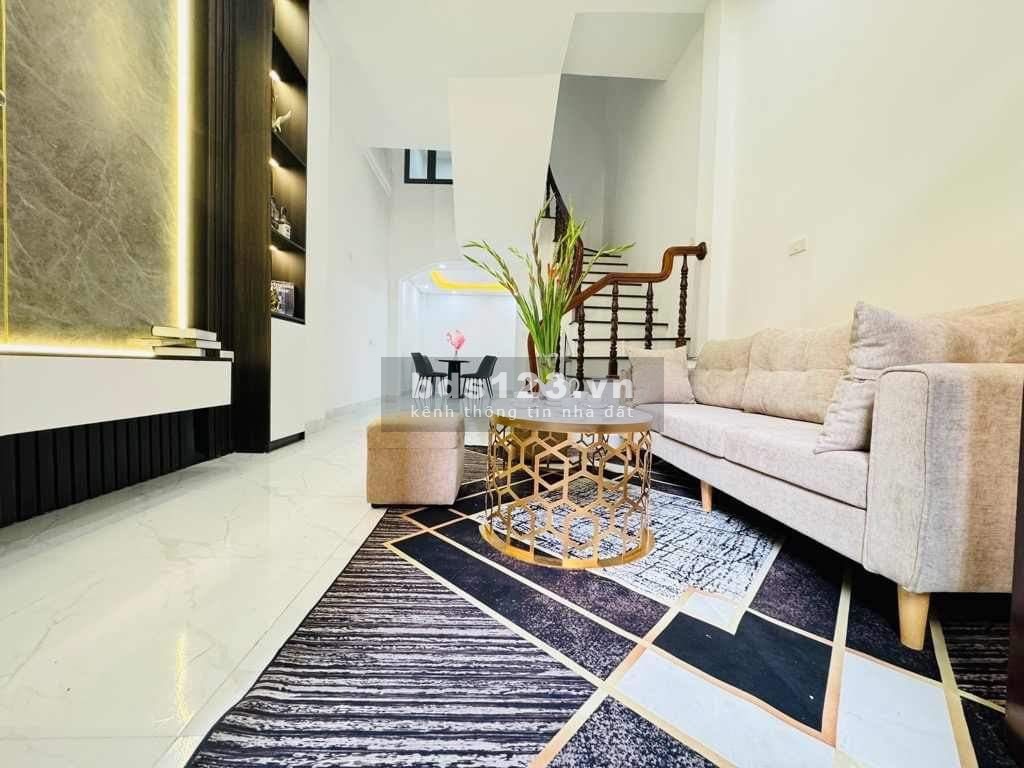 Bán nhà phố Khương Trung, nhà mới kiên cố FULL Nội thất sang xịn, sổ đỏ nở hậu giá chỉ 4.5 tỷ