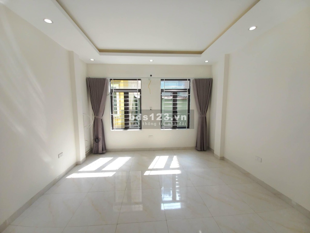 Lô góc thoáng nhà Bùi Xương Trạch 35M2X3T giá 3,95 tỷ