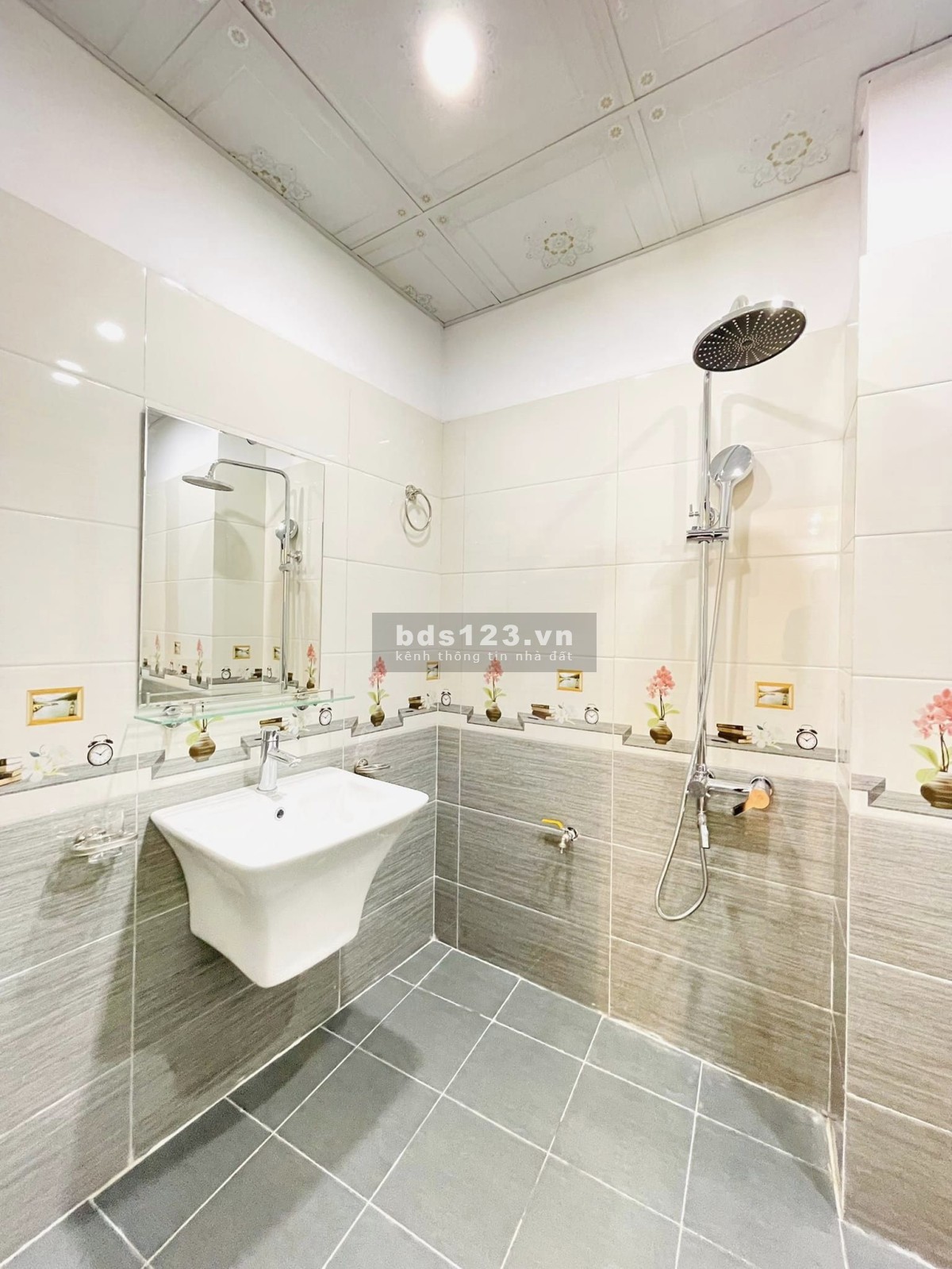 Lô góc thoáng nhà Bùi Xương Trạch 35M2X3T giá 3,95 tỷ