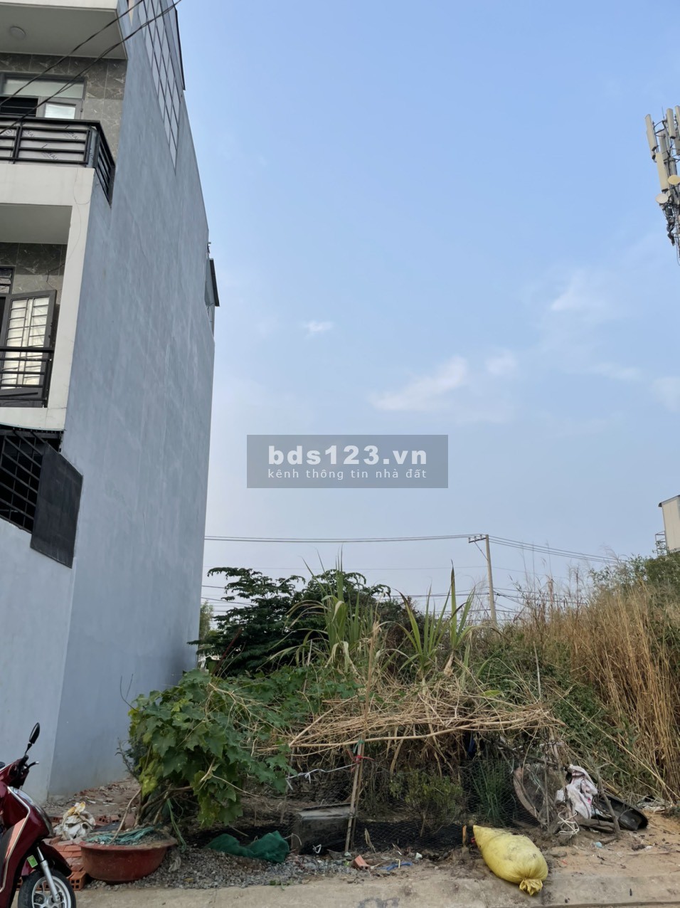 Bán gấp nền đất ngay trung tâm phường Phú Hữu
