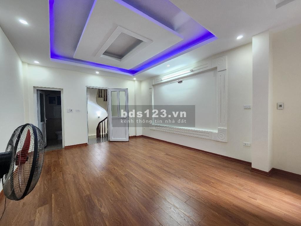 Trường Chinh ngõ ba gác - Thông Tam Khương - 36m2, 6 tầng thoáng, mới đẹp