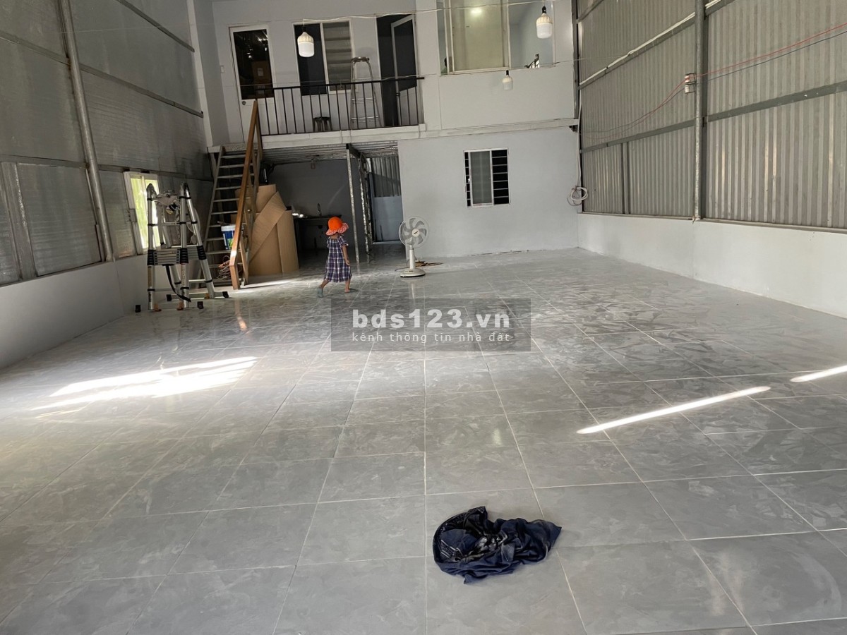 Bán nhà xưởng + đất 251m2 giá 6.5ty