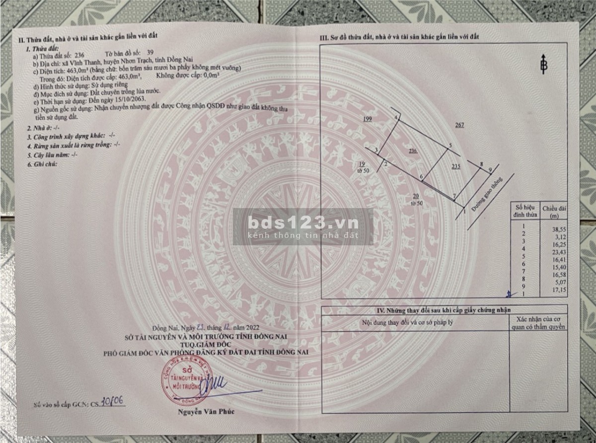 Cần bán thửa đất 713m2 đã có 250m2 thổ cư